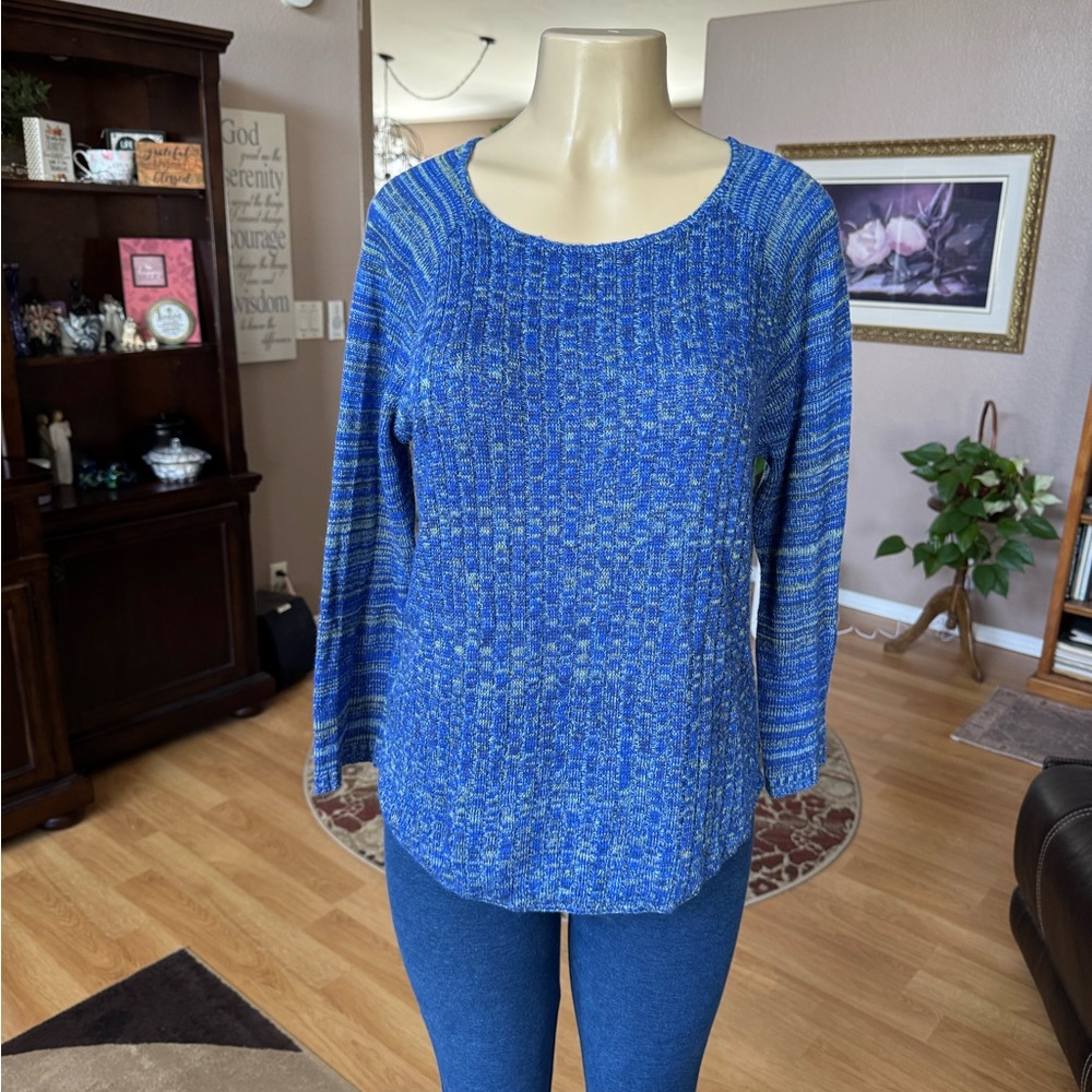 212 New York blue & silver long sleeve lightweight sweater-size M